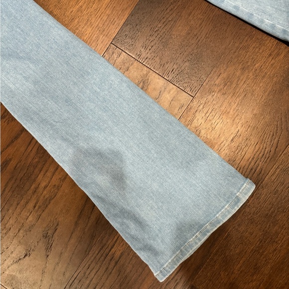 FITJEANS Women's High Rise Light Blue Jeans - Picture 4 of 5